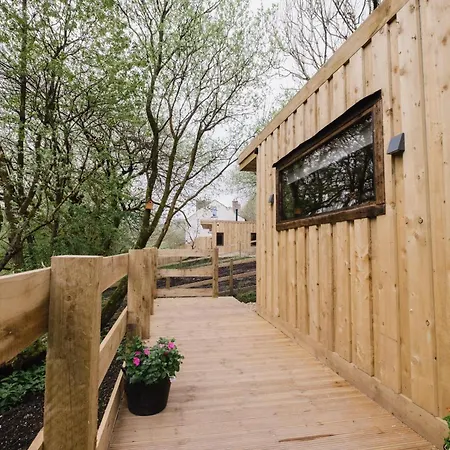 A Place In The Pennines Huddersfield Exterior photo