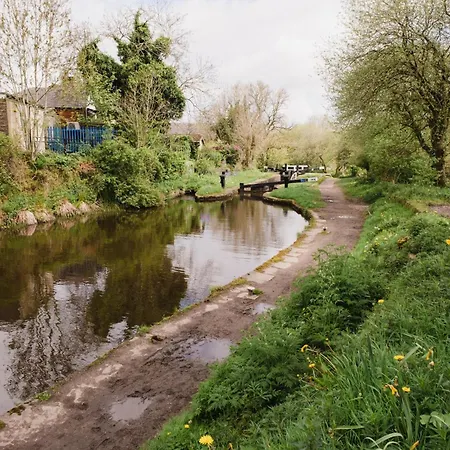 A Place In The Pennines Huddersfield Exterior photo